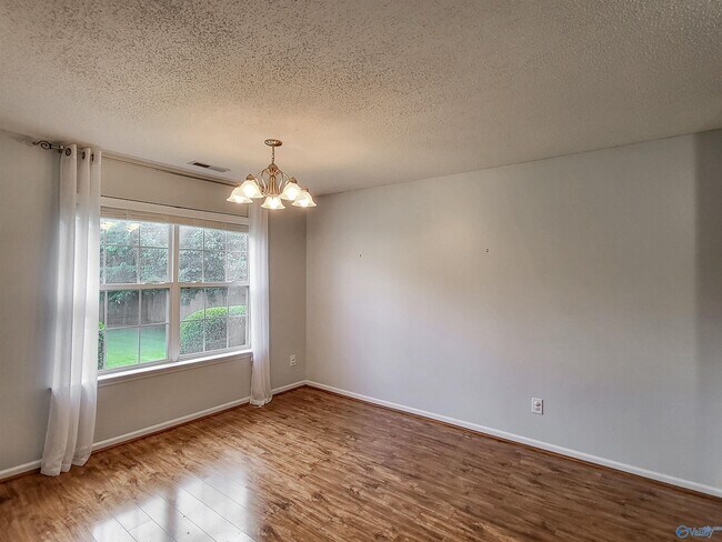 Building Photo - 157 Garden Brook Dr