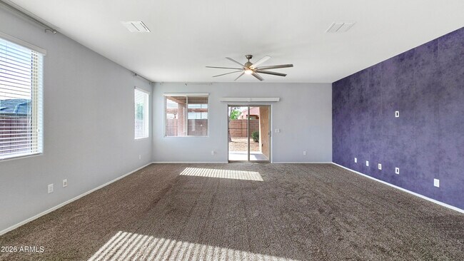 Building Photo - 5042 S 237th Dr