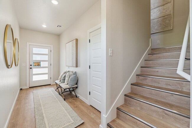 Building Photo - **New tenant incentive! Receive ($1200 CREDIT) applied to 2nd month's rent! Don’t miss your chanc...