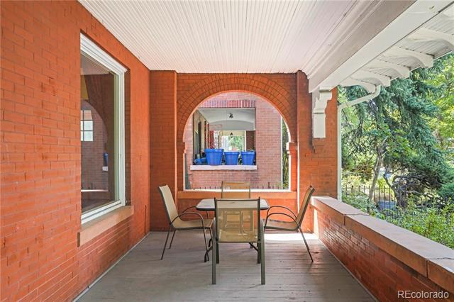 Building Photo - 840 Emerson St