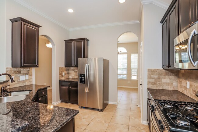 Building Photo - 7426 Upland Mill Ln