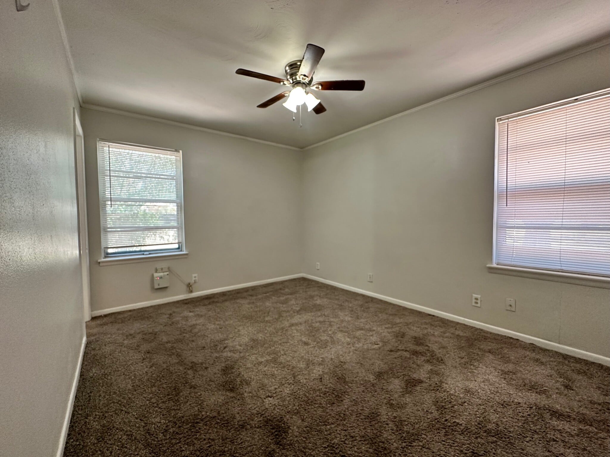 Building Photo - 3401 Princeton Dr