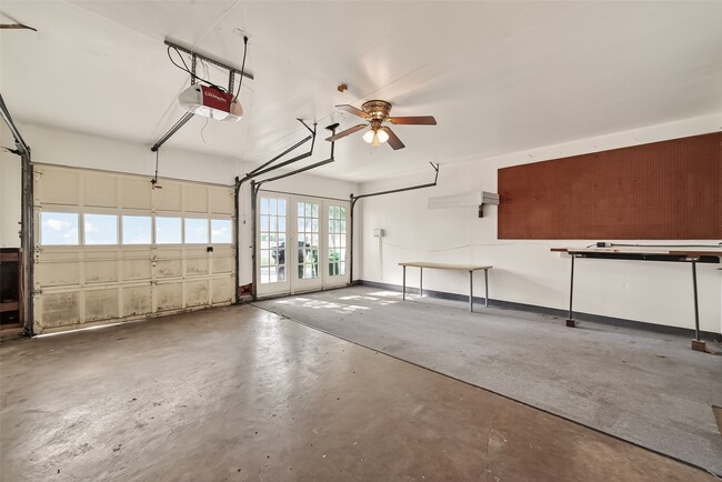 Building Photo - 5215 Stillbrooke Dr