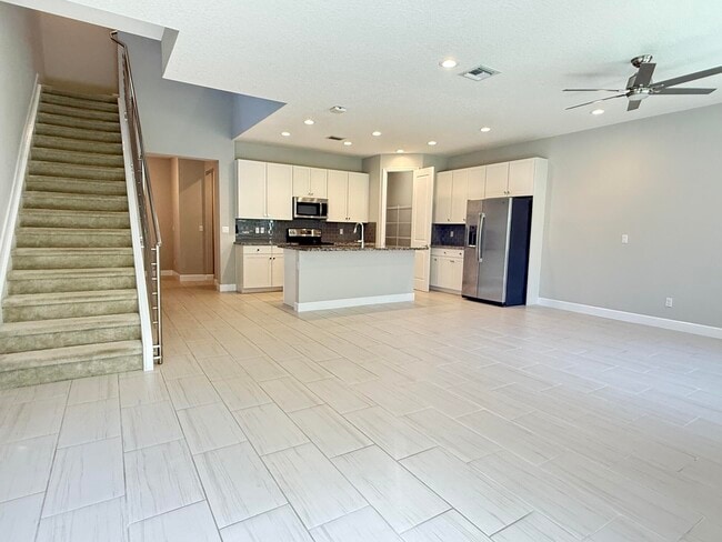 Building Photo - 9028 Kingsmoor Wy