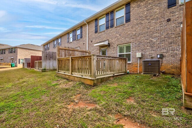 Building Photo - 6775 Spaniel Dr