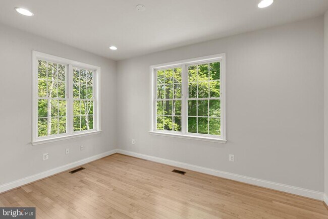 Building Photo - 9724 Centennial Meadows Ln