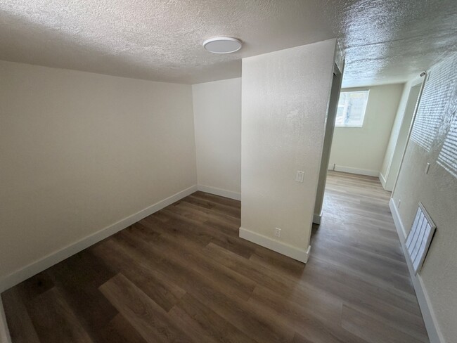 Building Photo - 481 S Tremont St