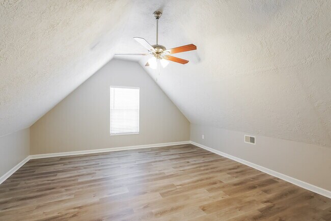 Building Photo - 146 Homestead Pl