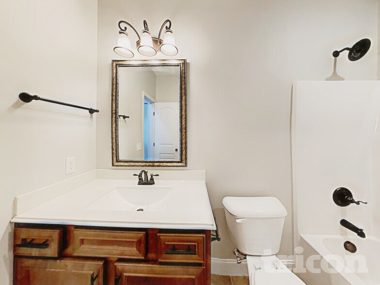 Building Photo - 156 Sharpstone Ln