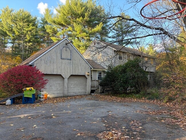 Building Photo - 131 E Washington St