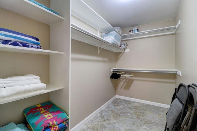 Building Photo - 1396 Leisure World