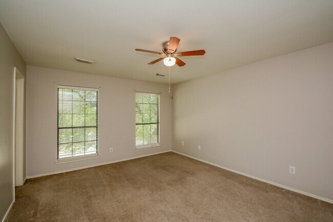 Building Photo - 6835 Lower Arrow Dr