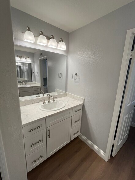 One custom built-in master vanity with high end quartz counter top - 16274 Avenida Venusto