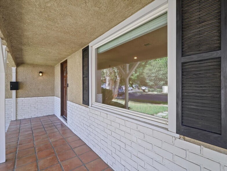 Building Photo - 15460 Sylvan St