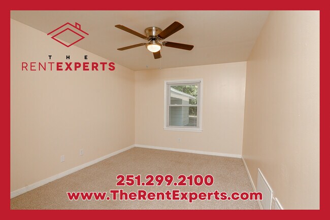 Building Photo - 5466 Vanderbilt Dr