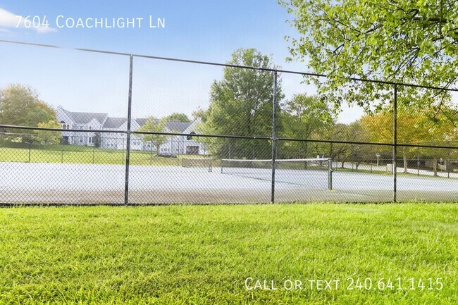 Building Photo - 7604 Coachlight Ln