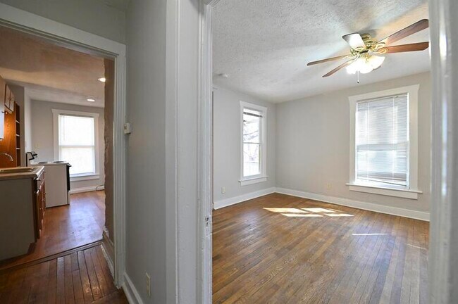 Building Photo - 4038 Seward St