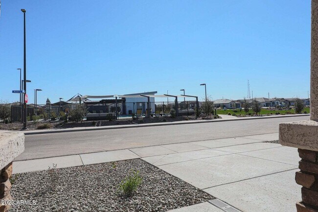 Building Photo - 2511 E Pelican Dr