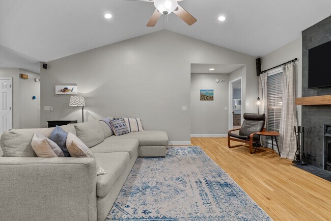 Building Photo - 89 Sandpiper Dr