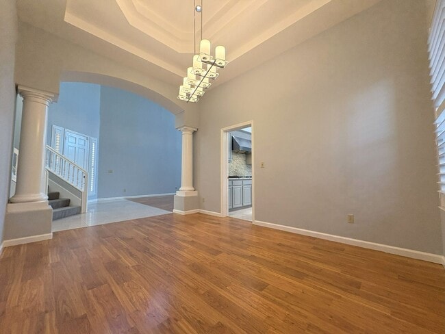 Building Photo - Charming Waterfront Single Family Home in Redwood Shores Available Now!