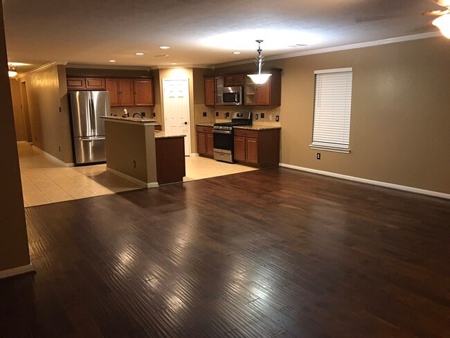 Building Photo - 7914 Tilbury Woods Ln