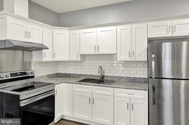 Building Photo - 1156 Franklin St