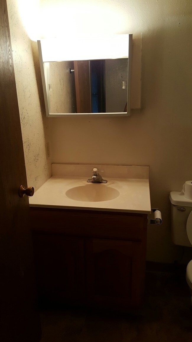 Building Photo - Rosewood Apartments