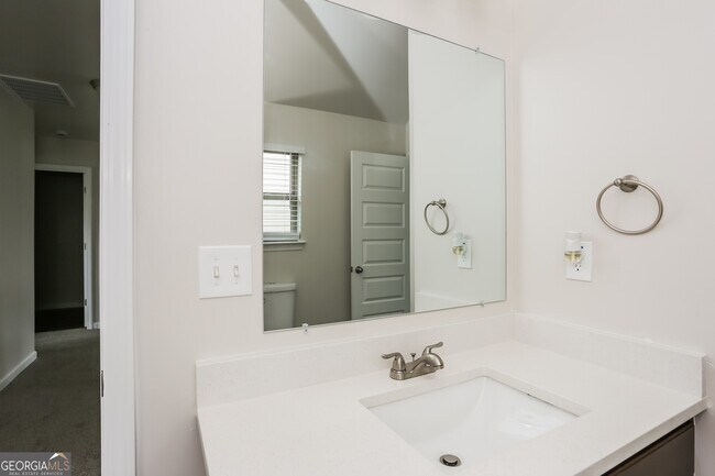 Building Photo - 12185 Centerra Dr