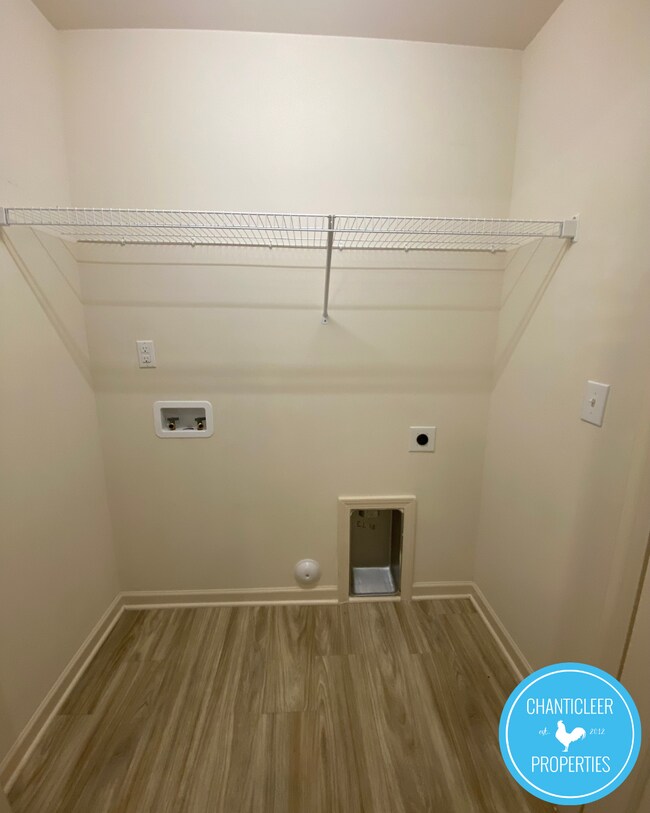 Building Photo - 6 Rochambeau Ct