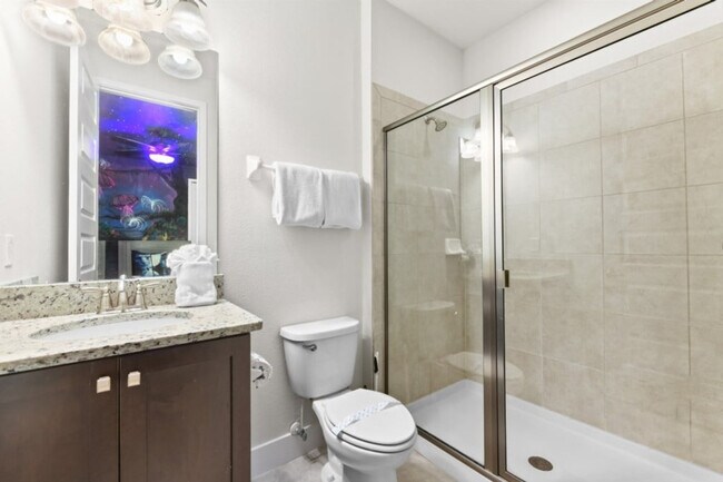 Building Photo - 350 Lasso Dr