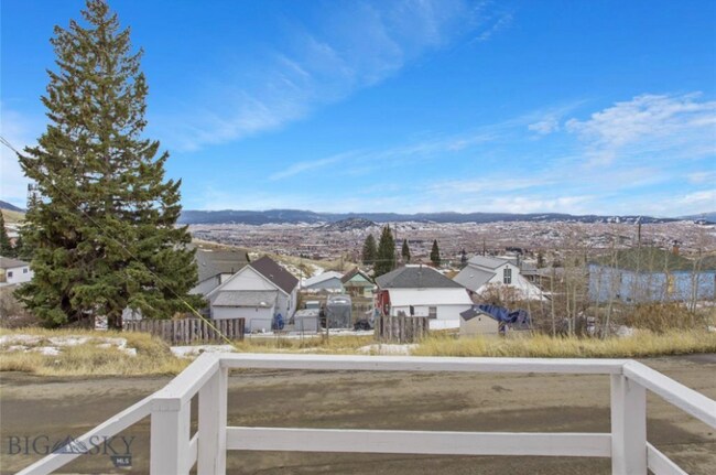 Primary Photo - 23 E La Platte St