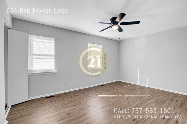 Building Photo - 634 Red Horse Ln