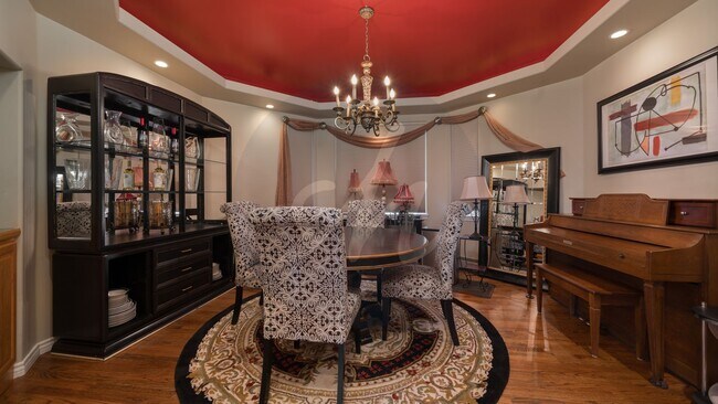 Building Photo - Million Dollar Views in Larkspur