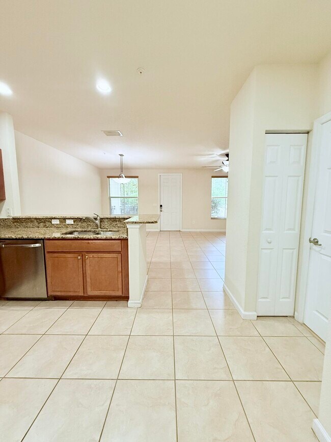 Building Photo - 4668 Monarch Way