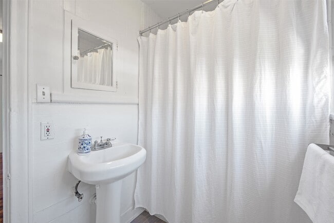 Building Photo - 1509 Enid St