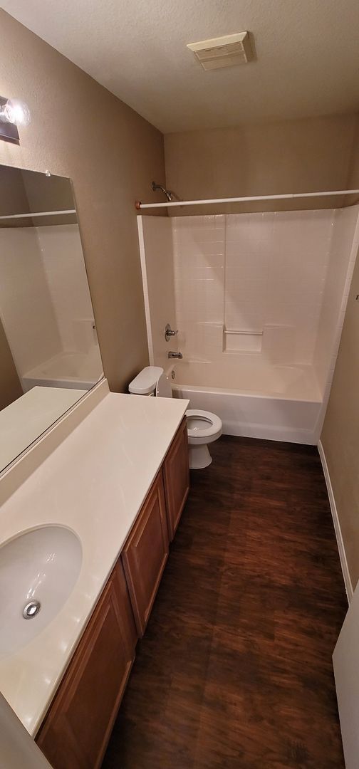 Building Photo - Beautiful former Model Home located near S...