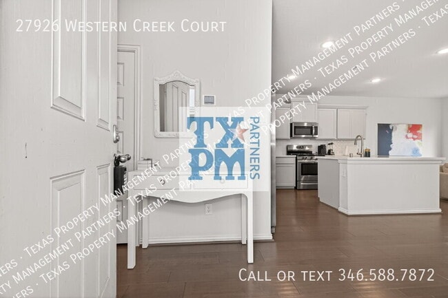 Building Photo - 27926 Western Crk Ct