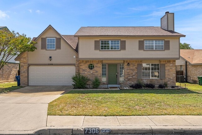 Building Photo - 3 Bedroom/2.5 Bath Northwest Park