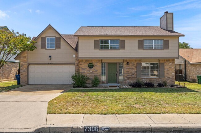 Building Photo - 3 Bedroom/2.5 Bath Northwest Park Subdivision