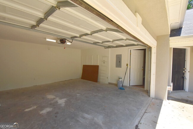Building Photo - 115 S Fairfield Dr