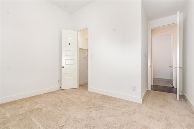 Building Photo - 1329 Pleasant Knoll Trl