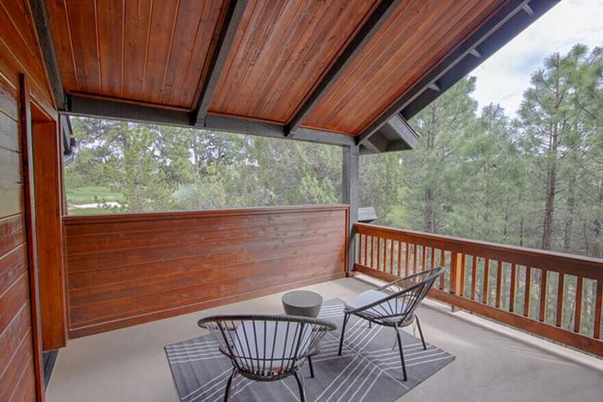 Building Photo - 481 S Yarrow Ln