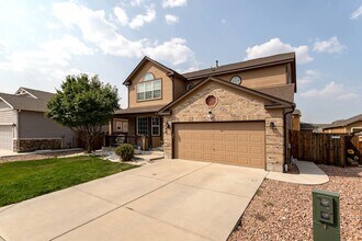 Building Photo - Spacious 6-Bedroom Home in Lorson Ranch!