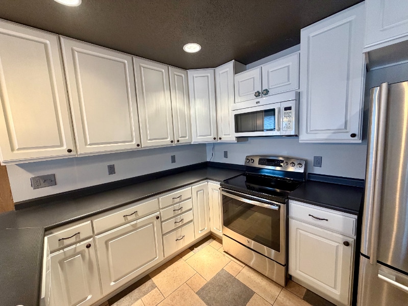 Building Photo - 401 3rd St