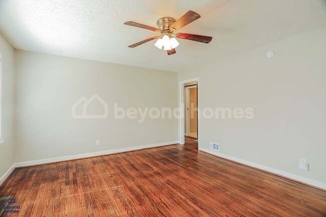 Building Photo - Just Renovated 3-Bed Brick Ranch - Ready for YOU to Move-In!
