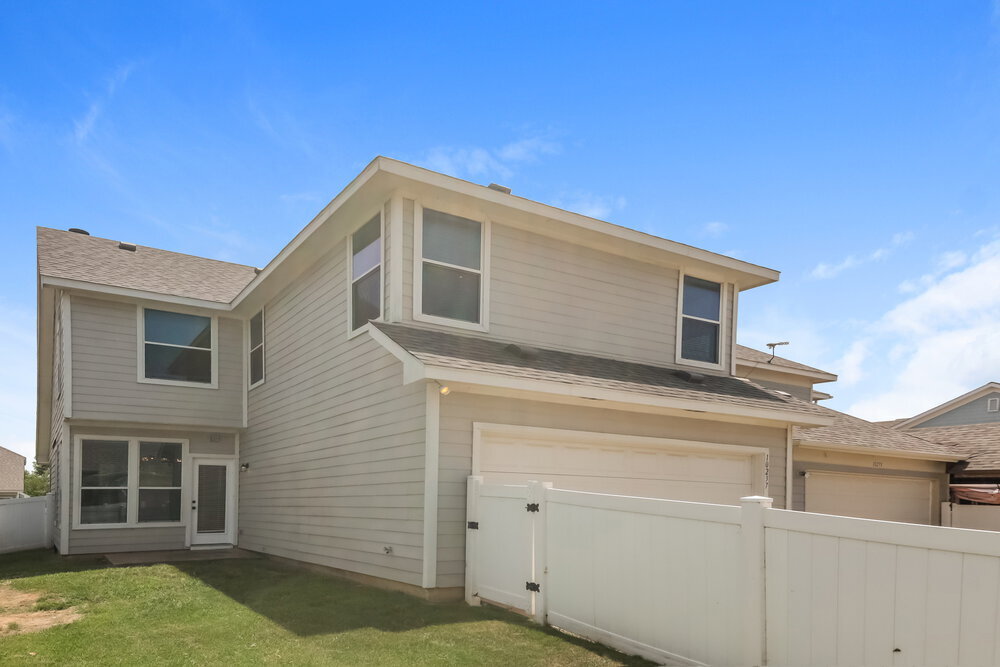 Building Photo - 10237 Nantucket Dr
