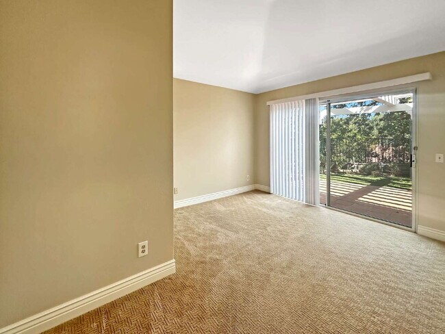 Building Photo - Welcome to this Charming Single-Story Home...