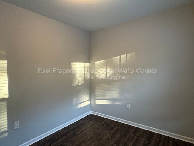 Building Photo - 1664 Highpoint St