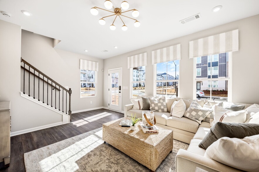 Building Photo - 801 Cameron Trl