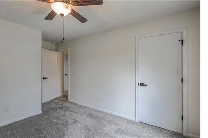 Building Photo - 902 Oak Rdg